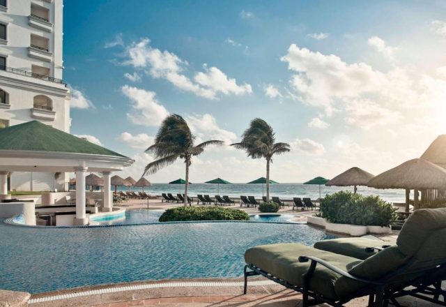 JW Marriott Cancun Resort & Spa swimming pool view