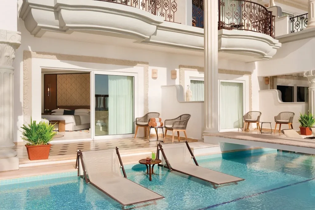 Swim-up suite with private pool at Hyatt Vivid Playa del Carmen in Riviera Maya