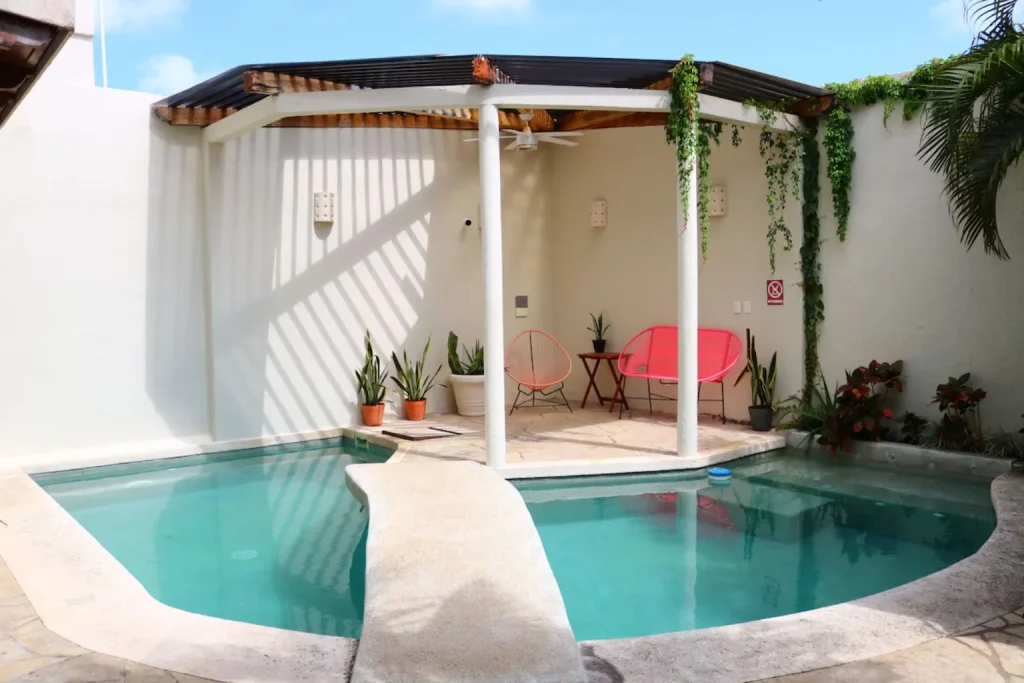 Courtyard plunge pool at Pecari Bed and Breakfast in Cancún, Mexico.