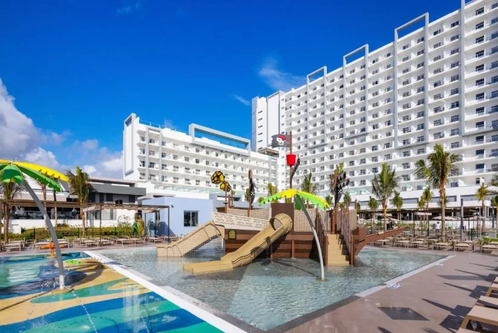 Family water park with pirate ship playground in front of Riu Ventura Cancún in Cancún.